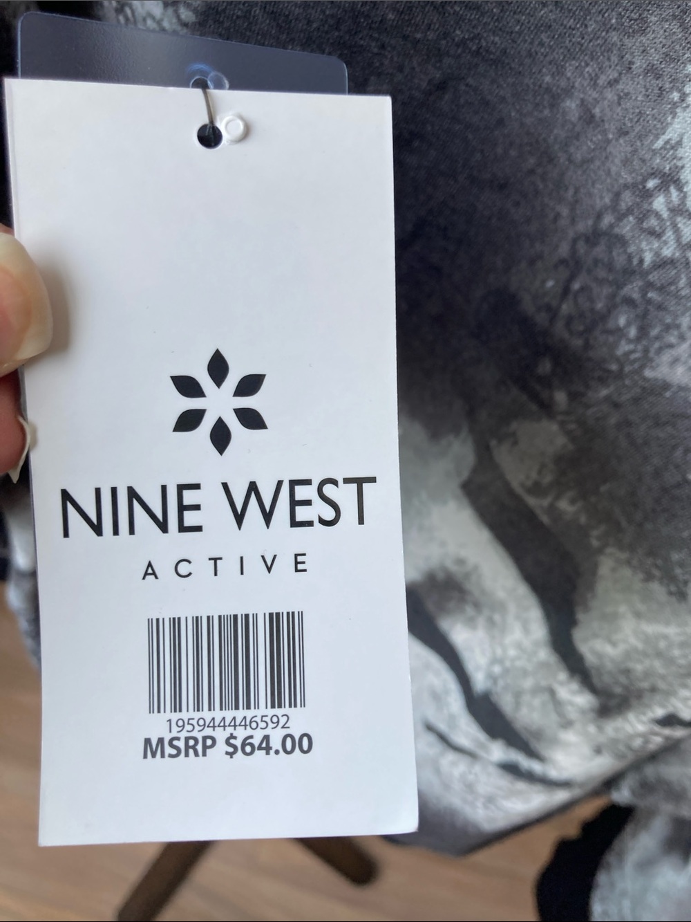 Nine West active paisley print pattern crewneck top zip pocket on sleeve 2X - Picture 17 of 17
